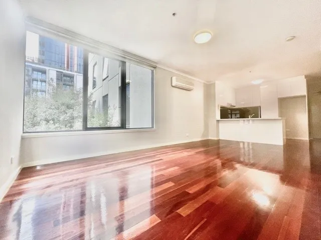 Beautiful, Modern, Spacious Apartment in Fantastic Location