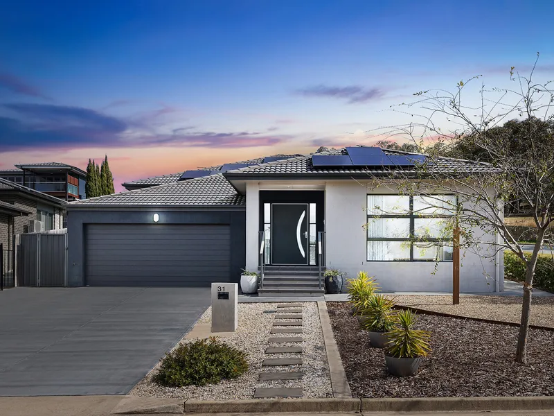 Bright and Spacious Family Home in Casey