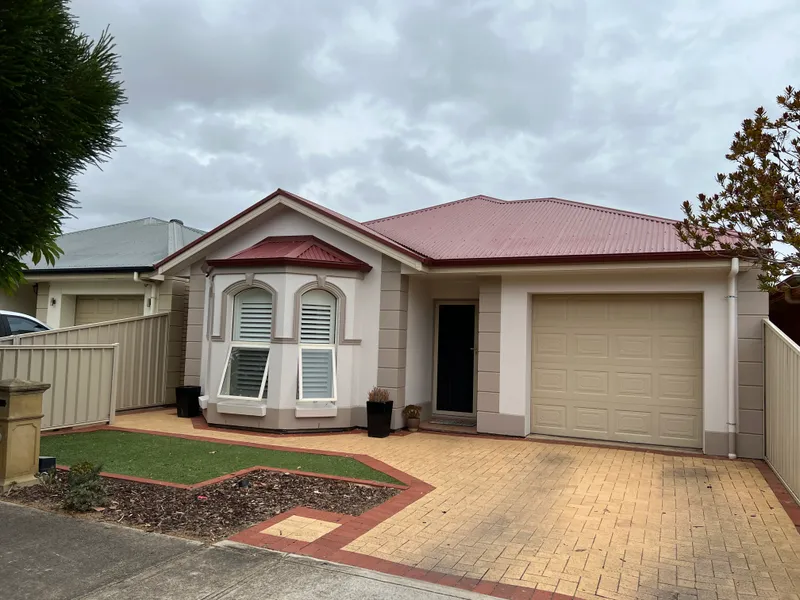 Prepare to be amazed by this beautiful 3-bedroom home in Largs Bay, moments from the beach!