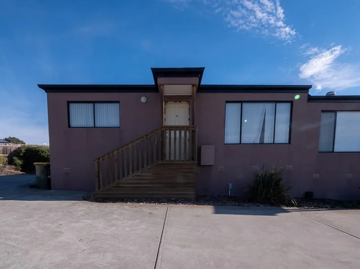 2 bedroom unit