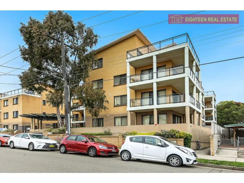 Huge 3 bedroom apartment in central Hurstville