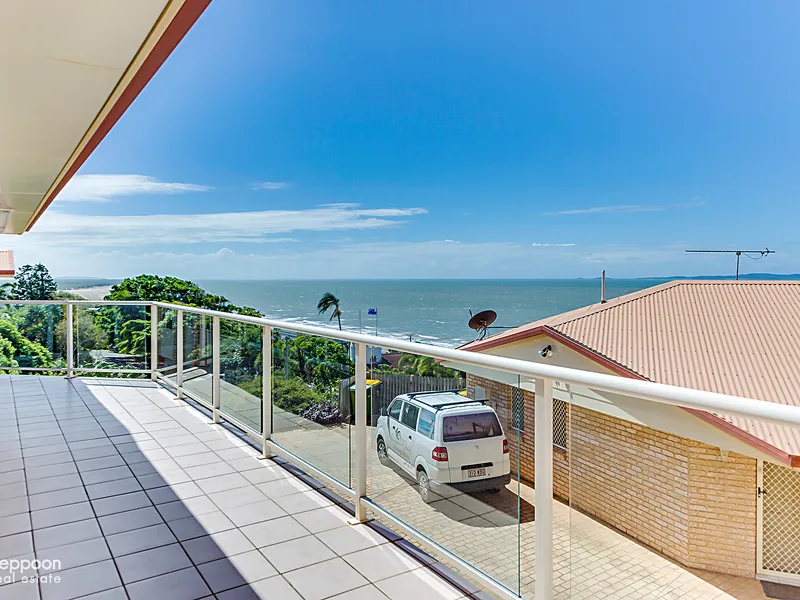 Unit with Sensational Views, close to town