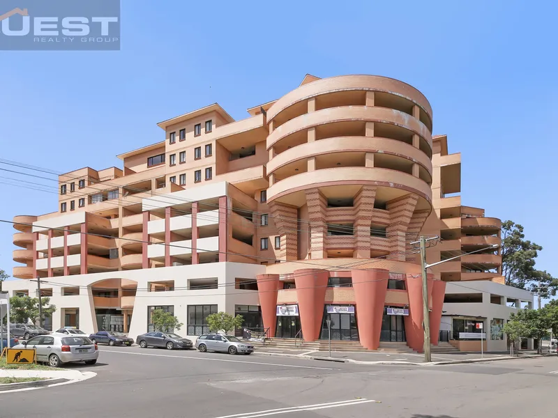 First Floor, Ideal Location