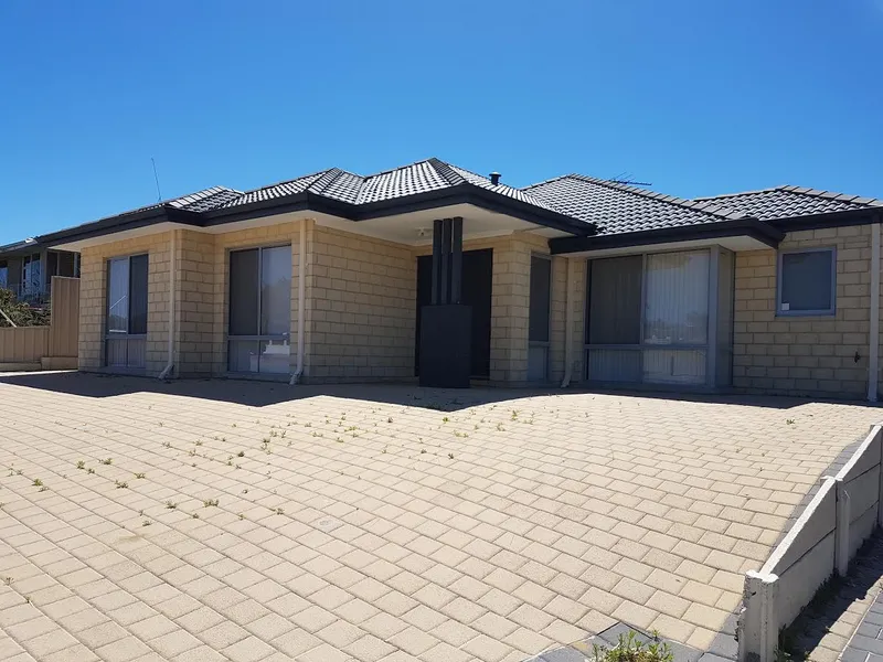 Large Low Maintenance Family Home