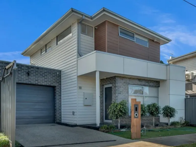 A MODERN AND LUXURIOUS QUALITY HOME