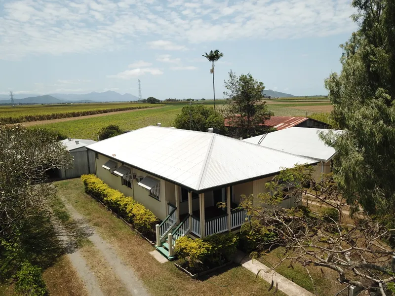 SPOTLESS TRADITIONAL STYLE HOME THAT'S COOL & TIDY
