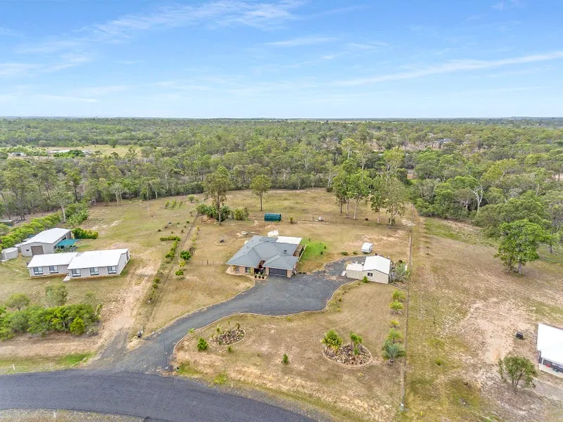 Quality Brick home on just over 3.5 Acres (1.49Ha)