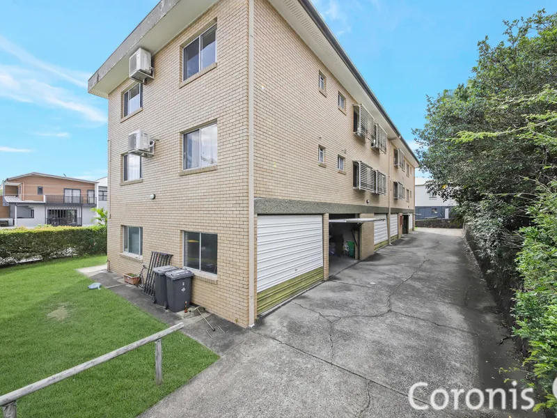 Spacious, Great Value One Bedroom In Greenslopes
