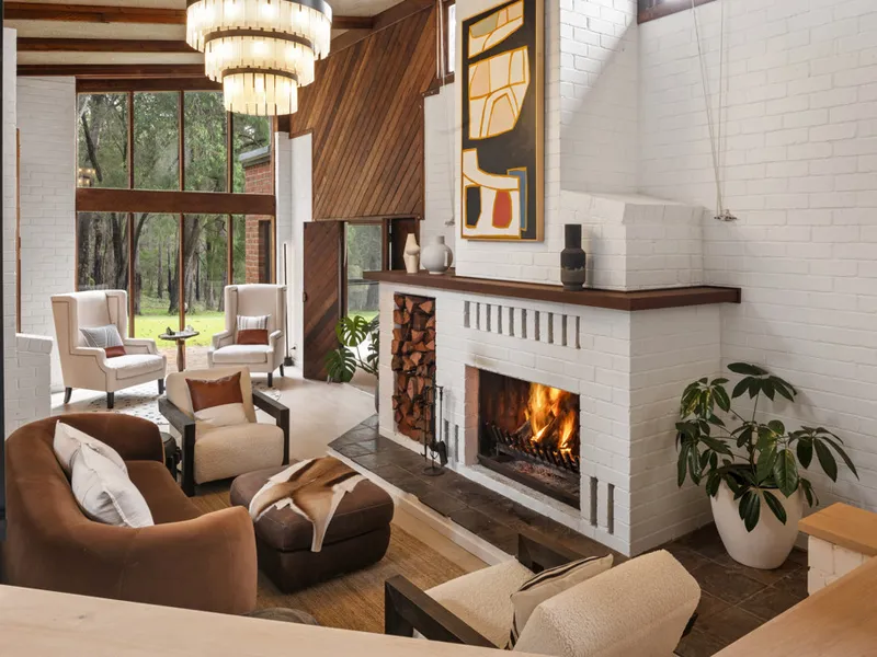 QUALITY COUNTRY LUXE LIVING!