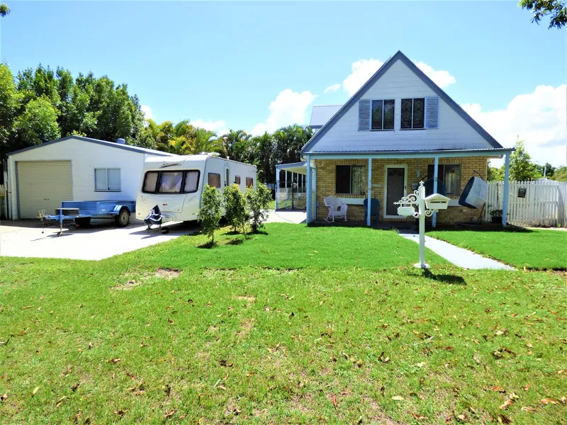 THIS UNIQUE PROPERTY HAS TO BE SEEN TO BE APPRECIATED - LOCATION!! LOCATION!! + SPARKLING INGROUND POOL - WALK TO TIN CAN BAY FORESHORE!!