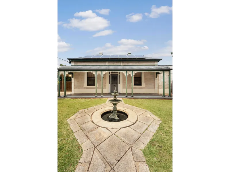 Idyllic City-Fringe Living for Families