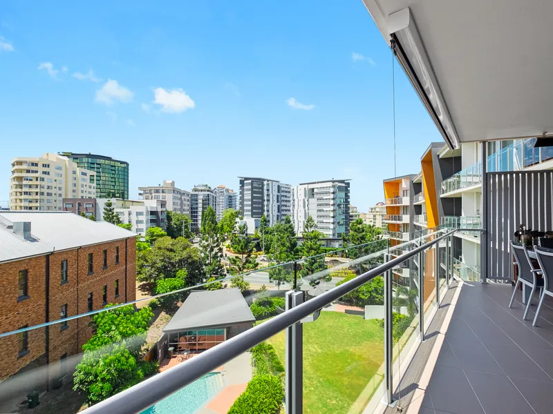 Refined Modern Inner City Living