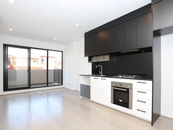 Contemporary apartment