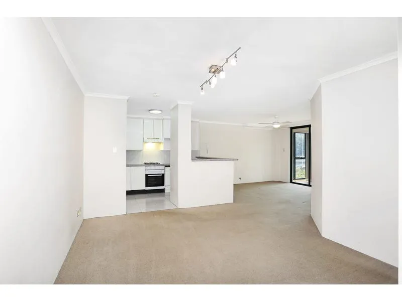 Spacious 2 Bedroom Apartment with Air conditioning and with parking, Available Now $875pw