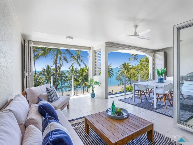 SELDOM TO MARKET-TOP FLOOR BEACHFRONT HAVEN