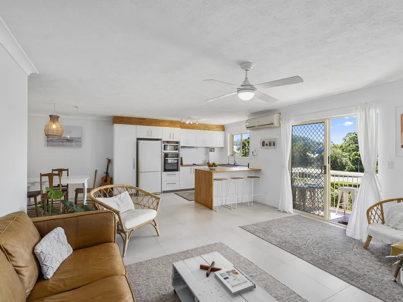 Ocean Views, 2 Bedroom Renovated Unit