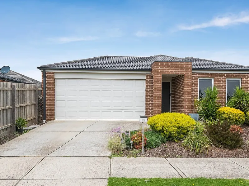 Selandra Rise EstaTe - 4 bedroom Home !!
