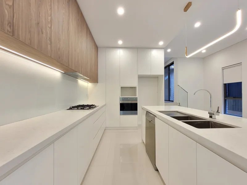 Your move into a luxurious residence starts here!