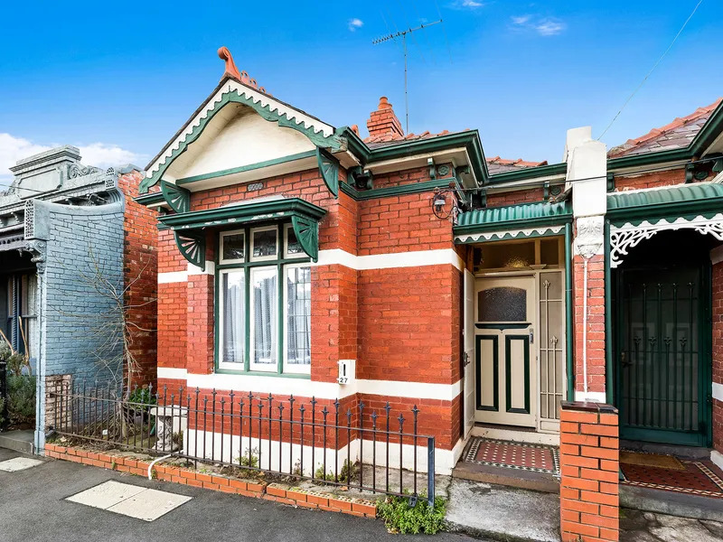 Your Classic Carlton Home