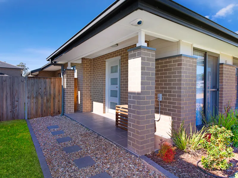 Beautifully Finished 2 Bedroom Granny Flat