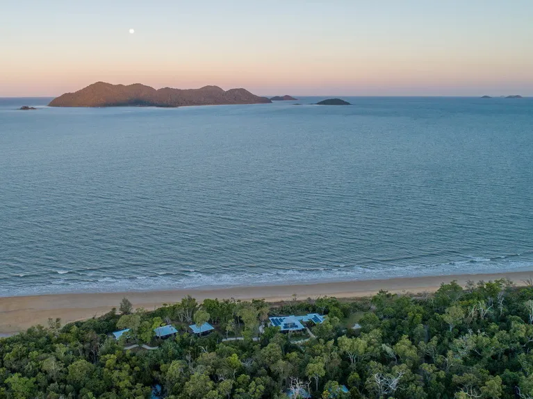Absolute Beachfront Estate