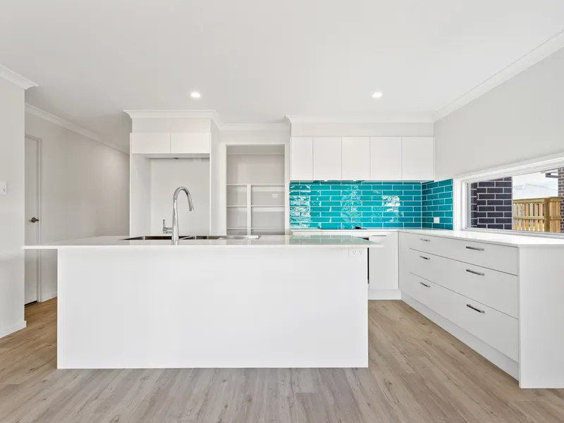 Live amongst the Kangaroos in this beautiful boutique estate!