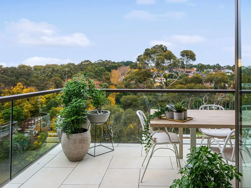Sky Home – Expansive Terrace