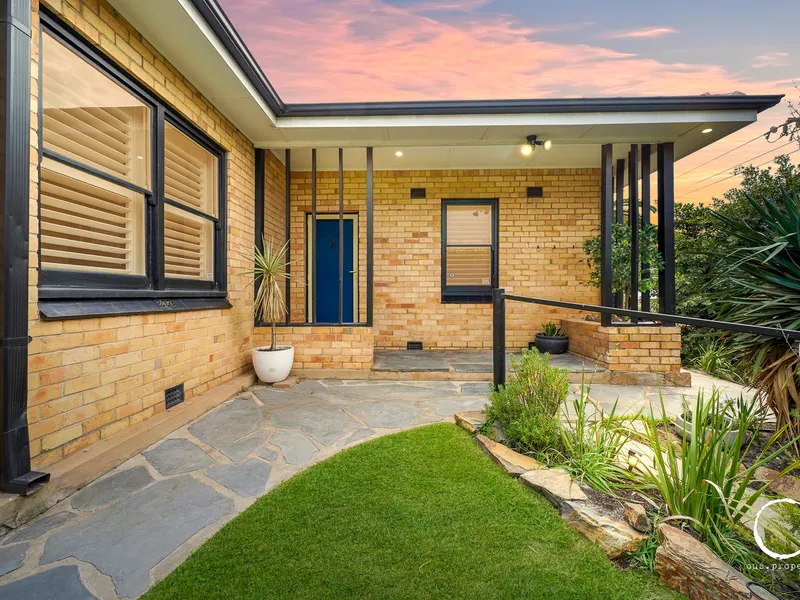 REFURBISHED CLOSE-TO-BEACH HAVEN FOR NESTING, INVESTING OR DEVELOPING