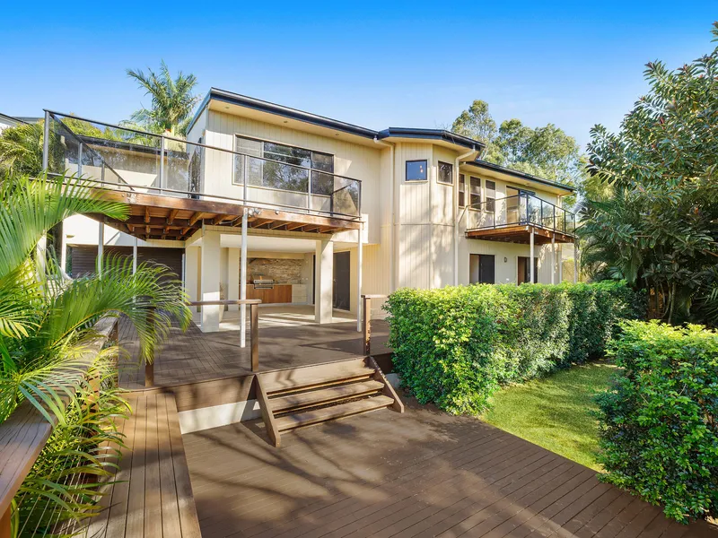 Large Scale Family Living – 5 Bedroom Home on a 1,169m2 Block