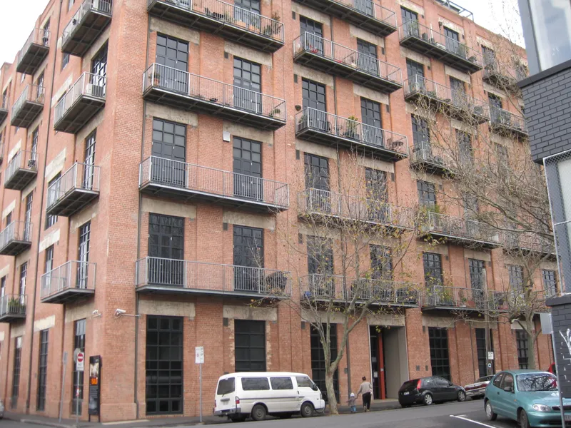 STUNNING VIEWS FULLY FURNISHED TWO BEDROOM APARTMENT WITH ONE CAR SPACE SO CLOSE TO TRAMS,SHOPS,CAFES .