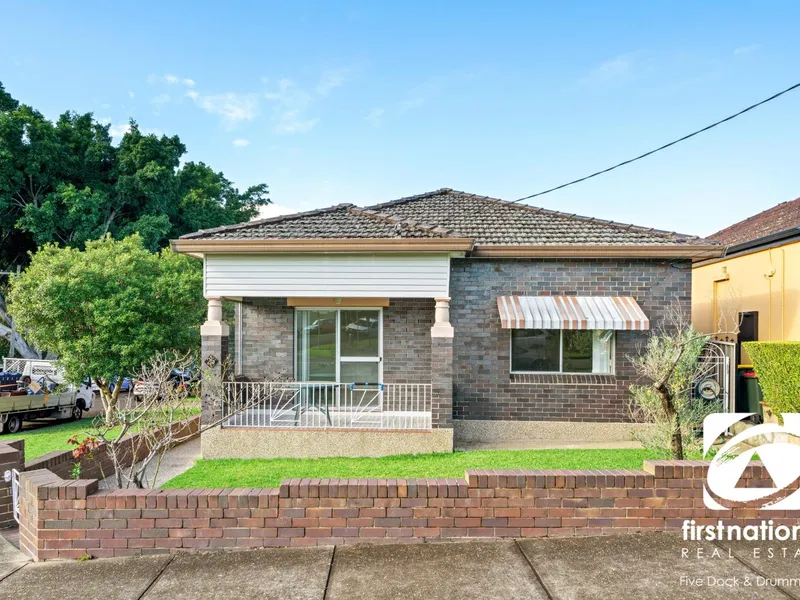 Beloved Classic Home in a Premium Russell Lea Address
