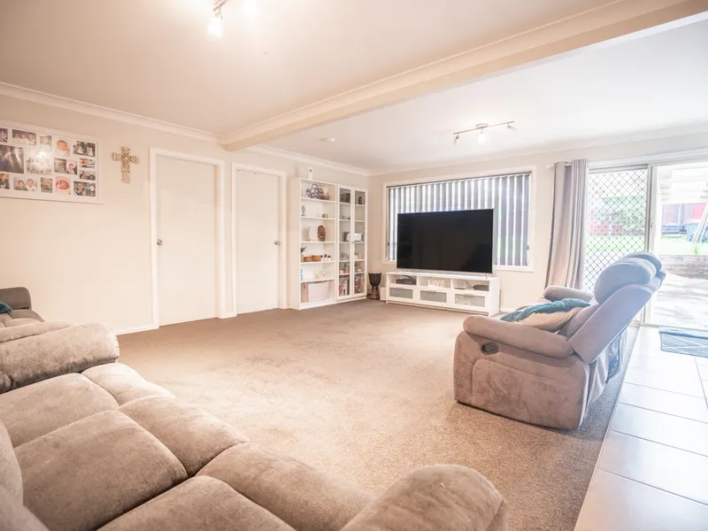 5 Bedroom Family Home on Massive 702SQM