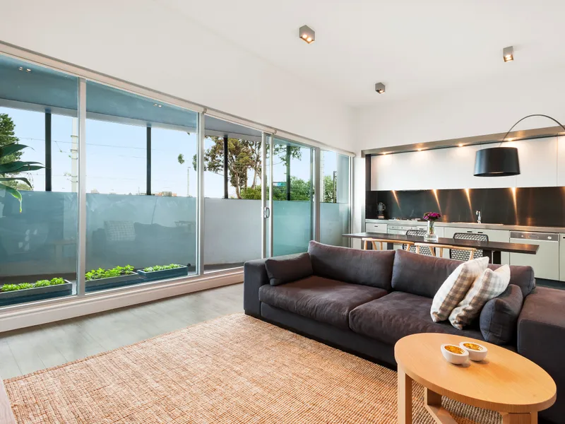 NEW YORK STYLE MODERN 2 BEDROOM APARTMENT! 