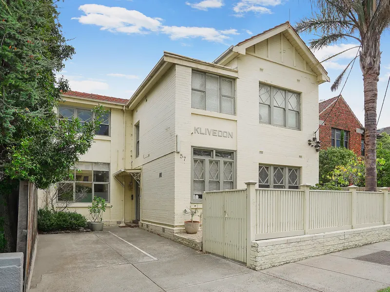 Ground Floor Space And Charm