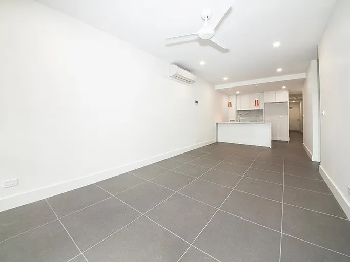 Please contact Molly Rogerson to arrange an inspection; sandringhampm2@hodges.com.au or 9598 1111