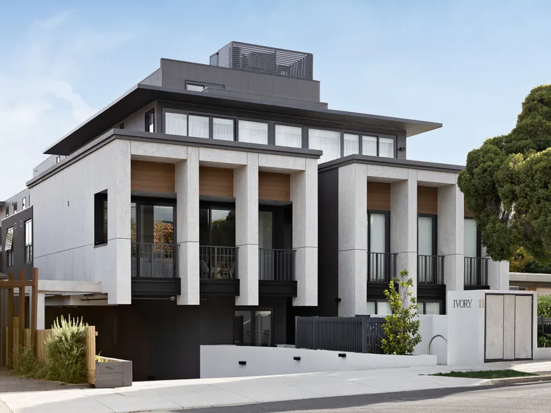 IVORY - Large & Luxurious Penthouse