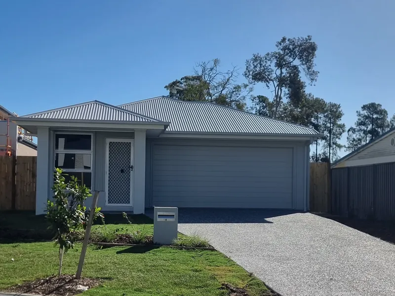 BRAND NEW - SPACIOUS HOME