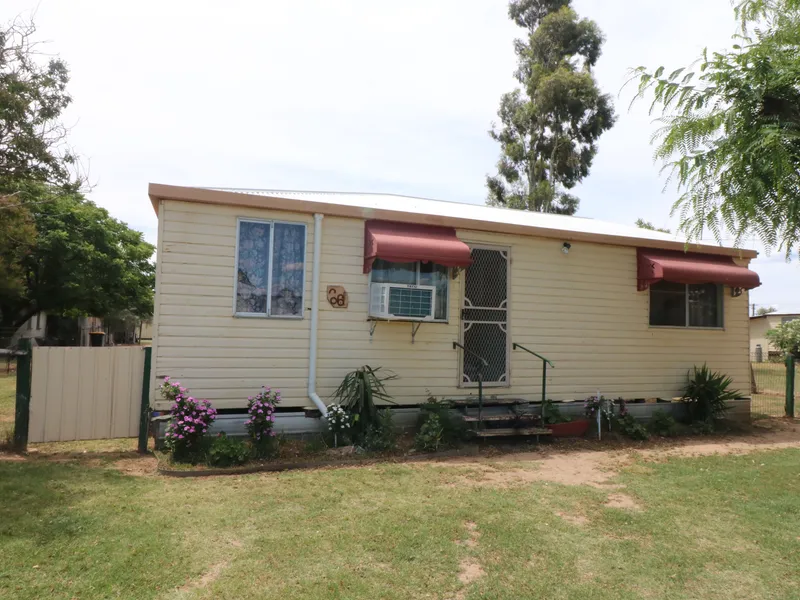 Charming 3-Bedroom Home - Ideal for Couples or Savvy Investors!