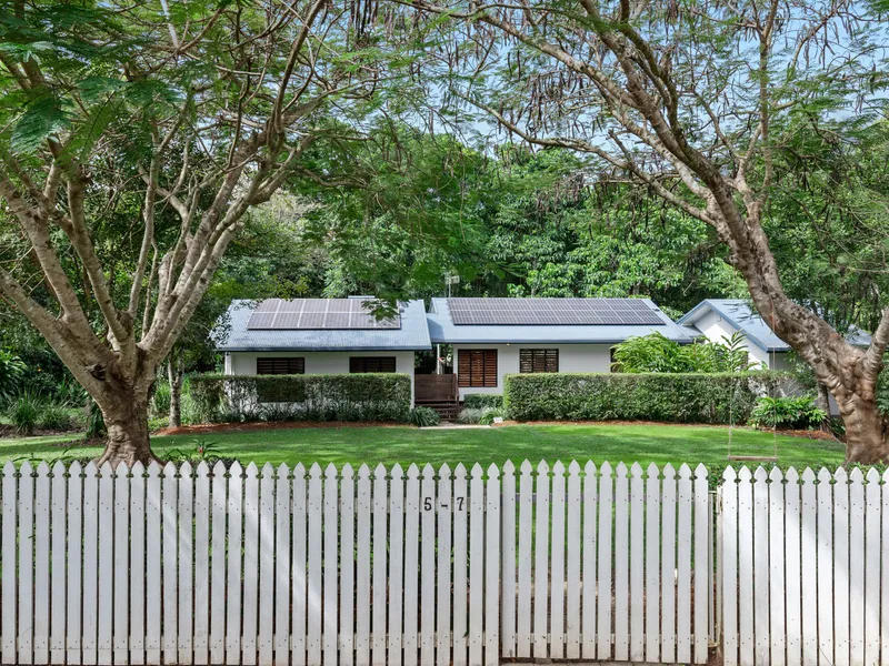 Private Rainforest Retreat with Designer Home