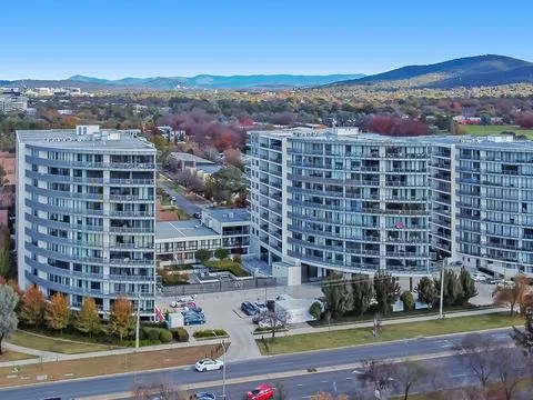 Luxury apartment with lightrail at doorstep