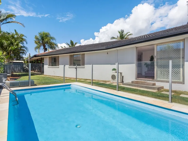 Immaculate Family Home in a Perfect Location!