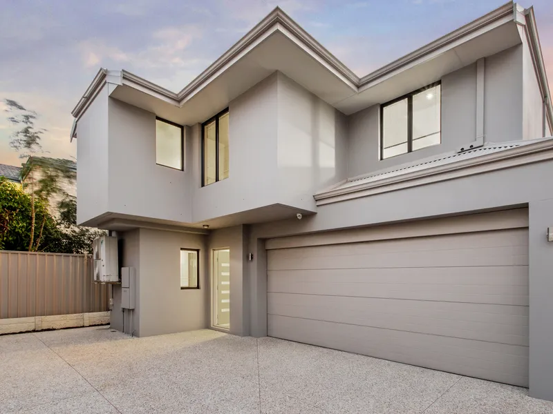 Modern feature-filled home minutes from it all.