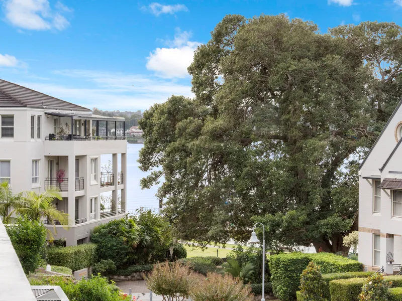 A house-sized apartment by the waterfront