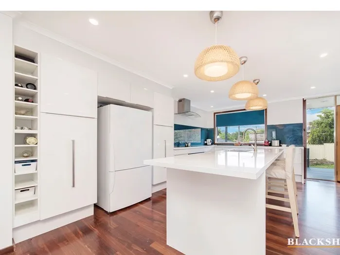 SUNNY AND SUSTAINABLE THREE BEDROOM HOME