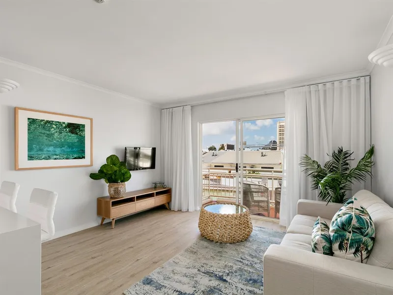 Freshly Renovated Unit in the heart of the CBD!