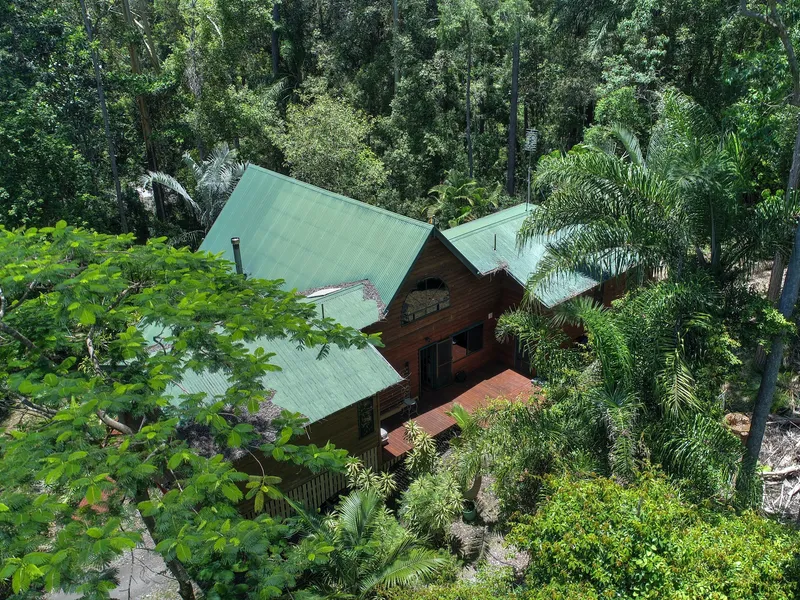 Private, Secluded, Architectural Home in Buderim!