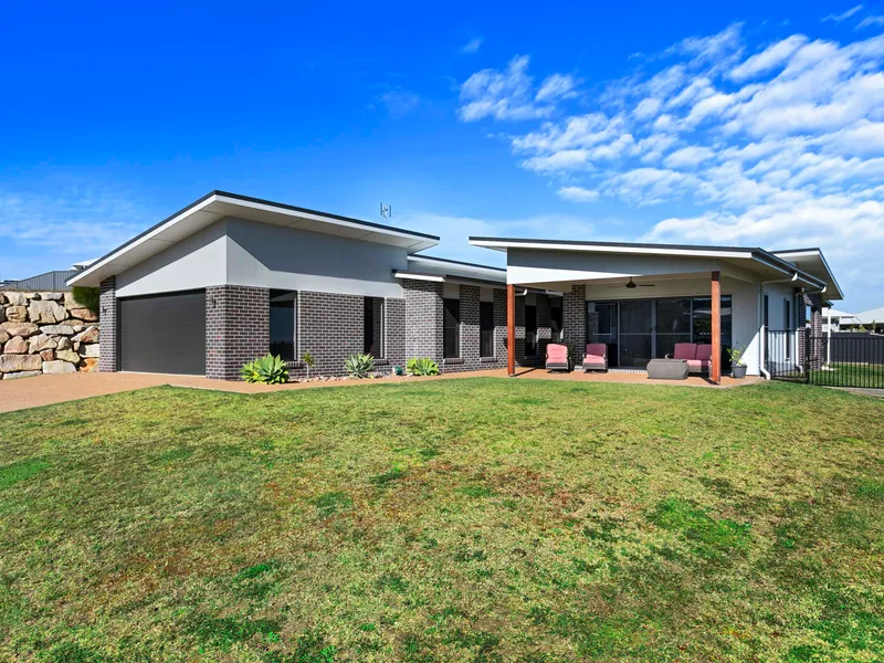 Better than New - Prestigious Springs Estate