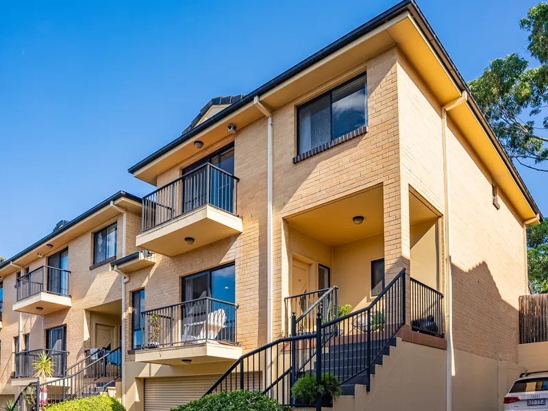 Generous North Facing Townhouse in Central Location