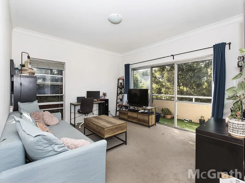 Top floor apartment in great location