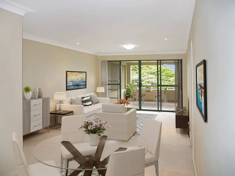 Large 3 bedroom, 2 bath and 2 car spaces VERY CONVENIENT LOCATION, bus & shops only mins away